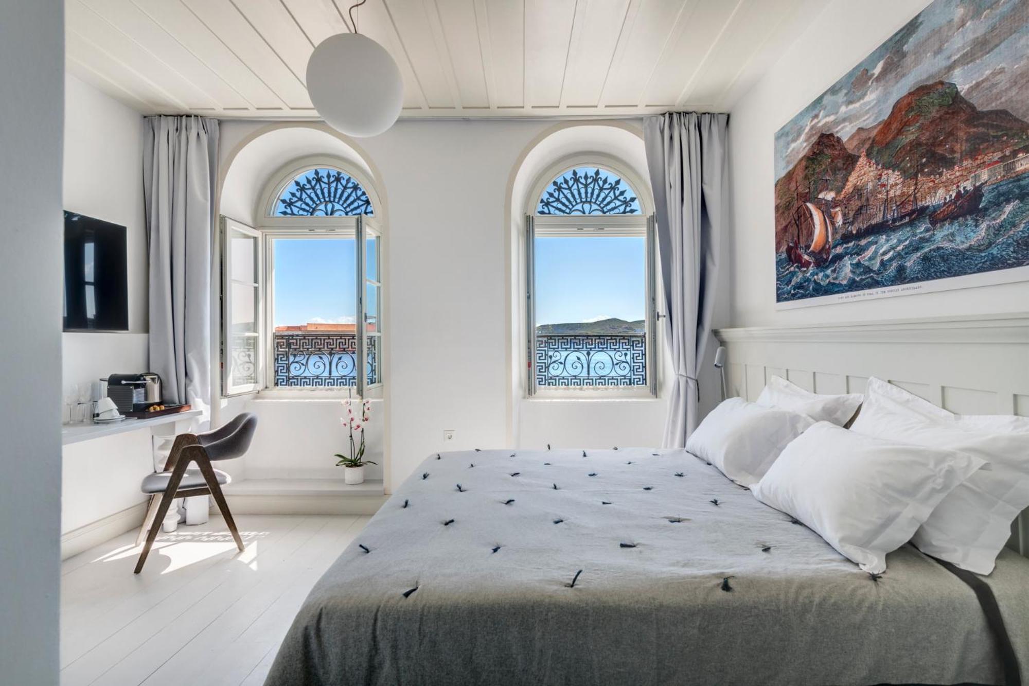 Skylight Hotel Ермополи Екстериор снимка