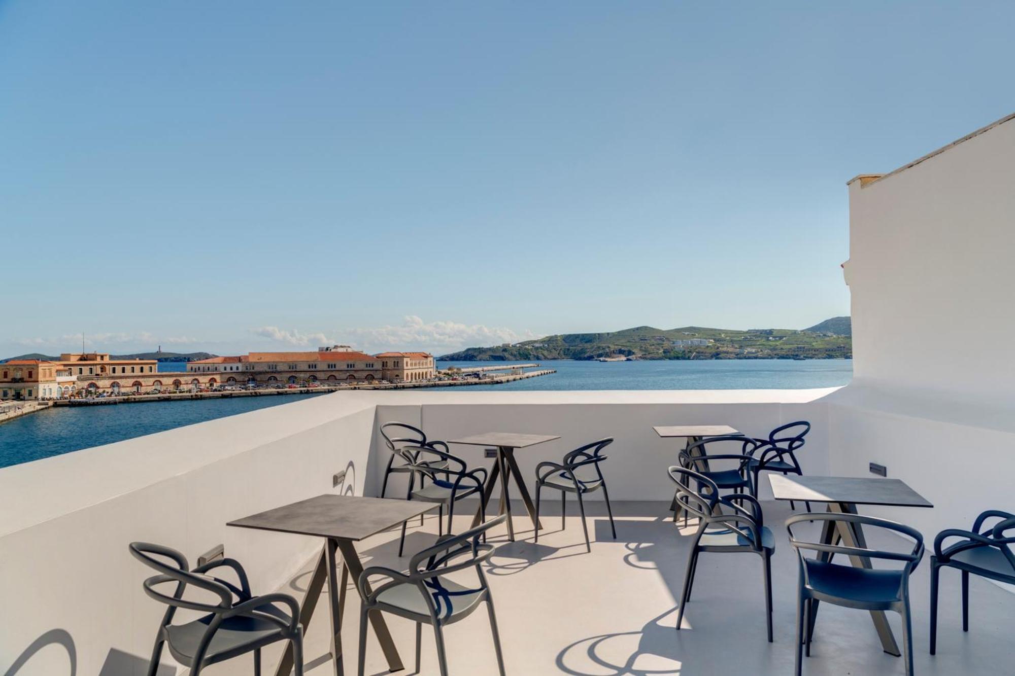 Skylight Hotel Ермополи Екстериор снимка