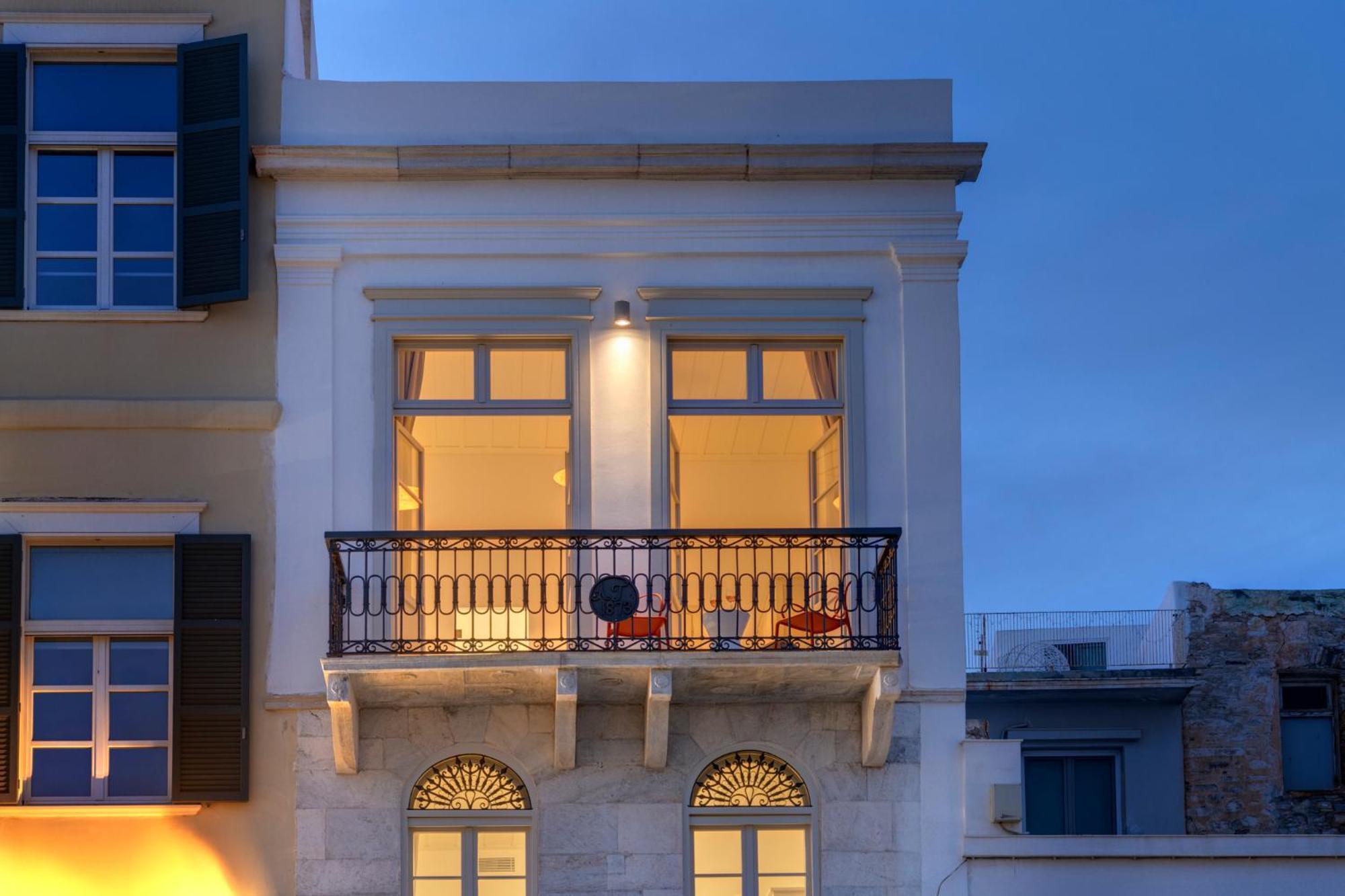 Skylight Hotel Ермополи Екстериор снимка