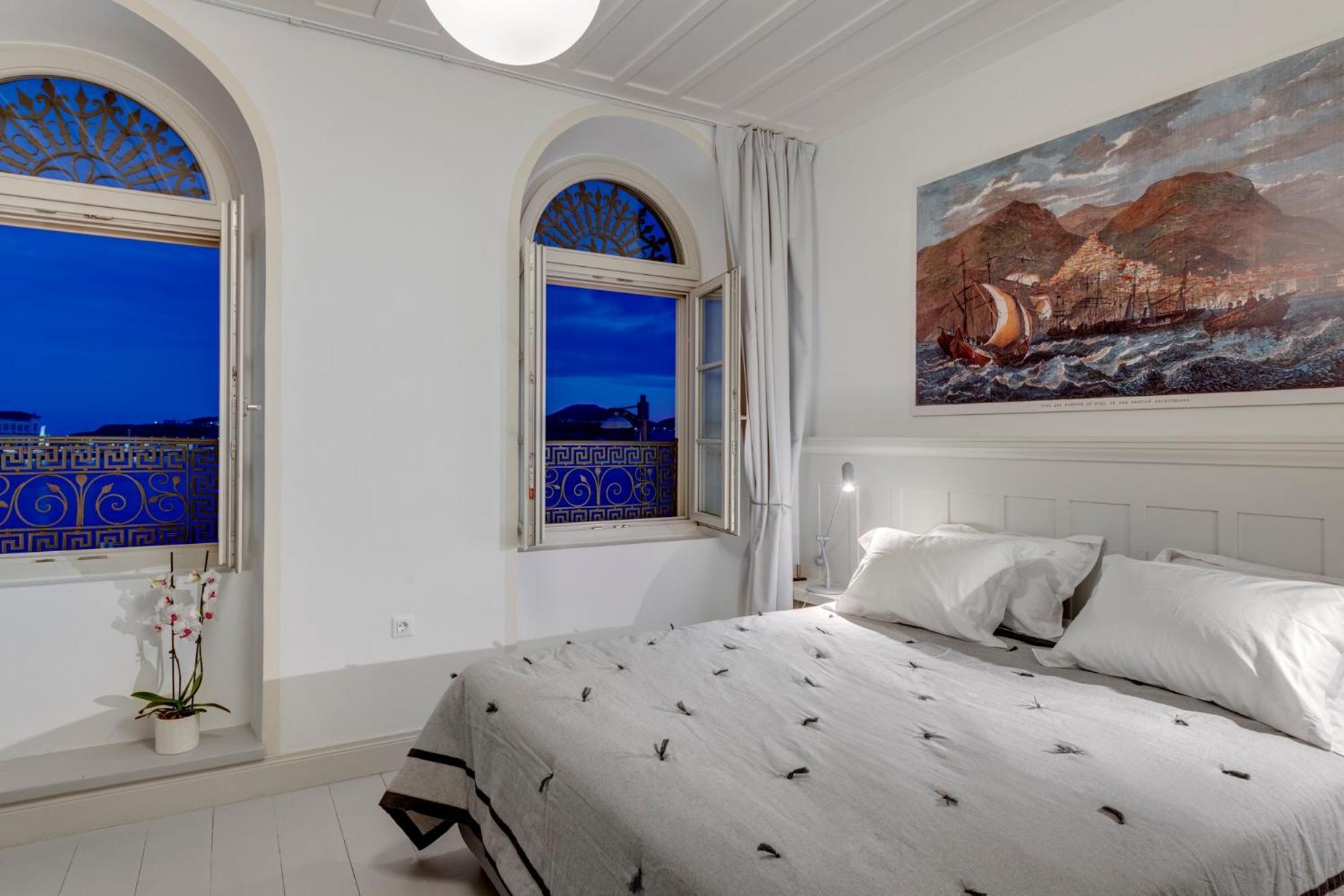 Skylight Hotel Ермополи Екстериор снимка