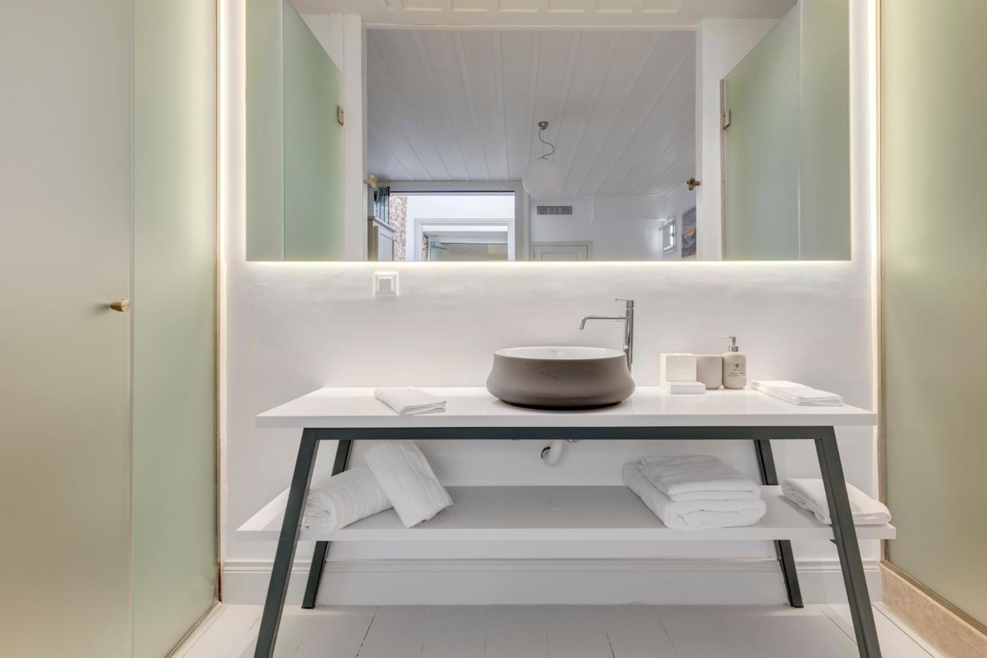 Skylight Hotel Ермополи Екстериор снимка