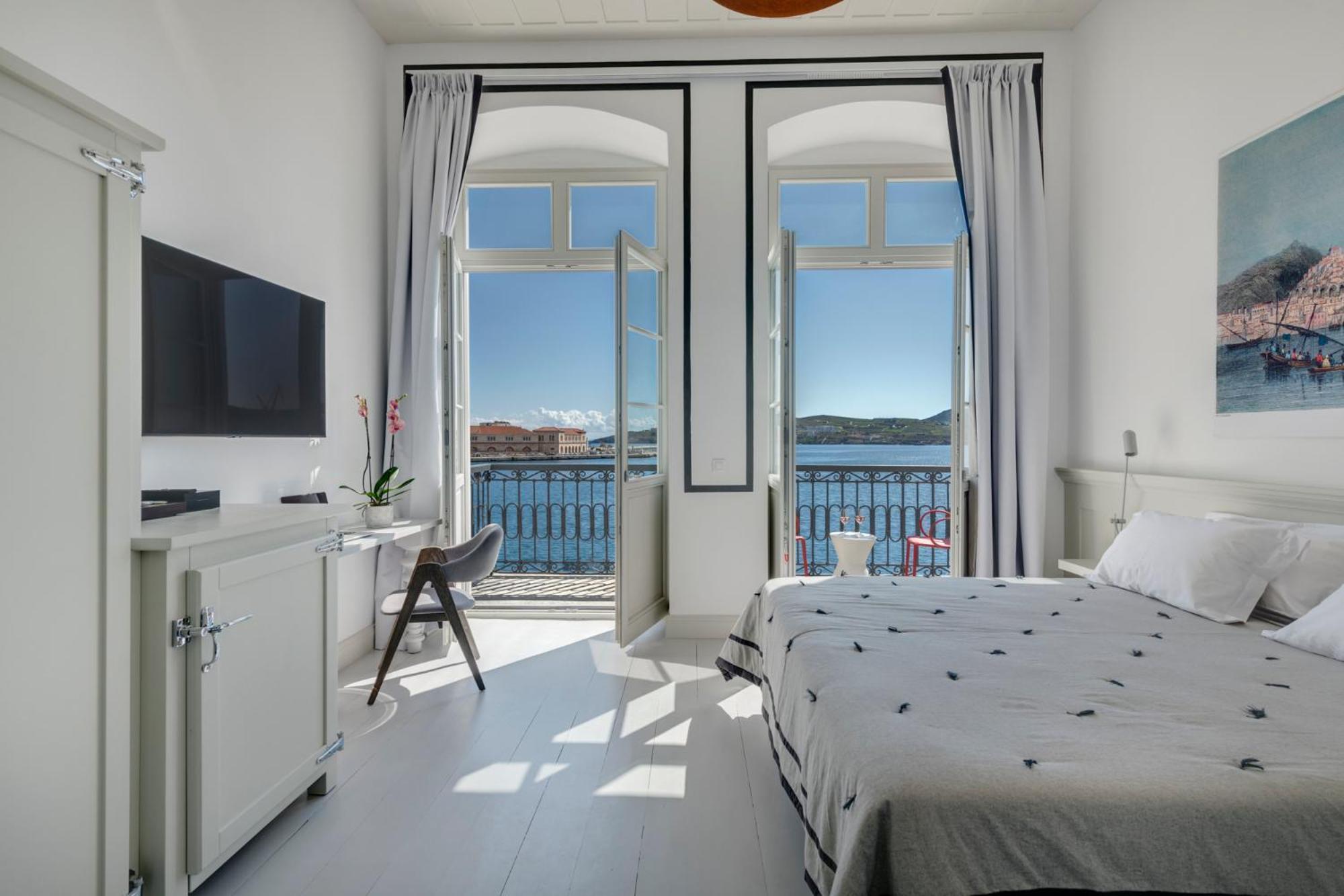 Skylight Hotel Ермополи Екстериор снимка