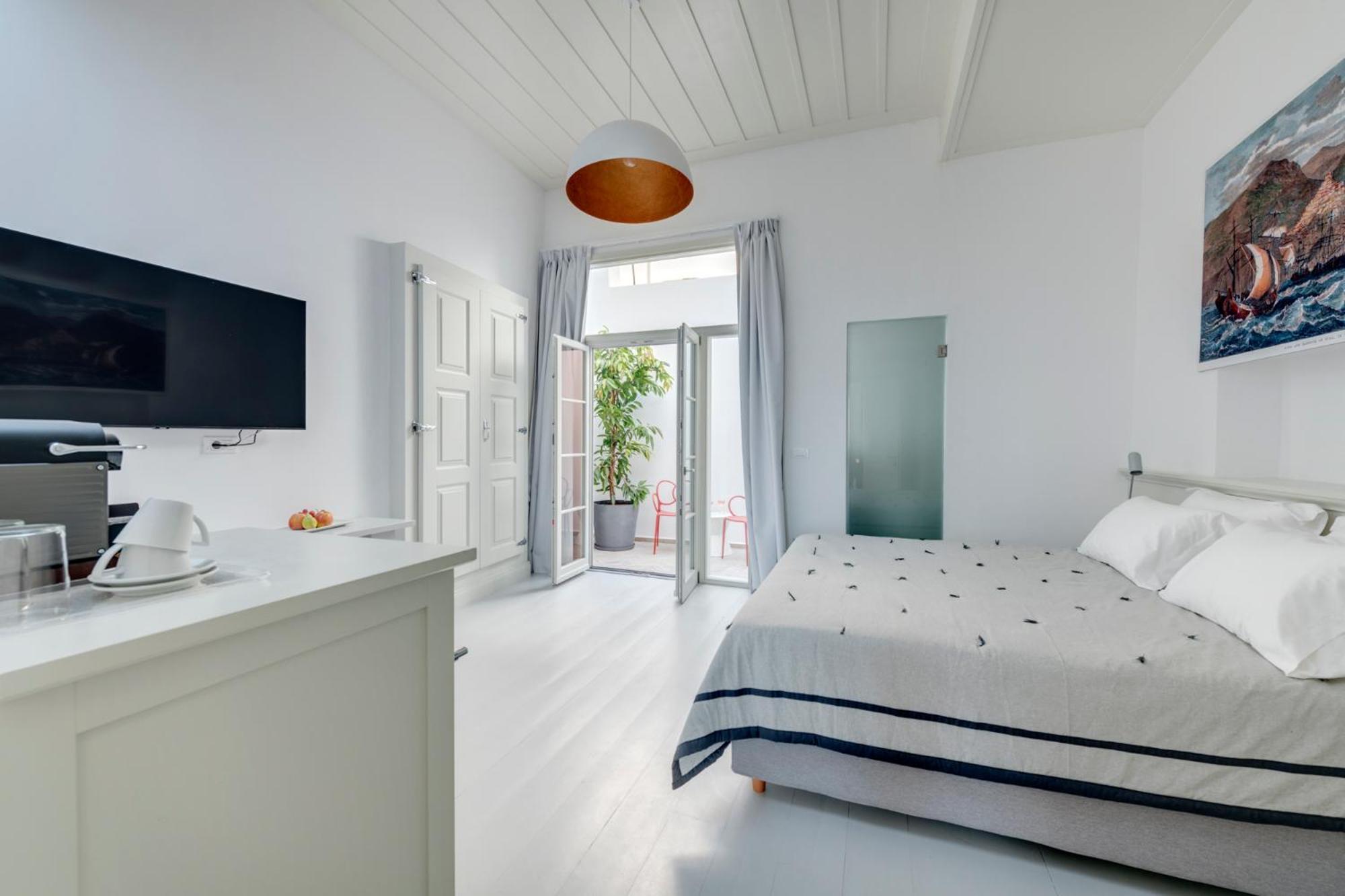 Skylight Hotel Ермополи Екстериор снимка