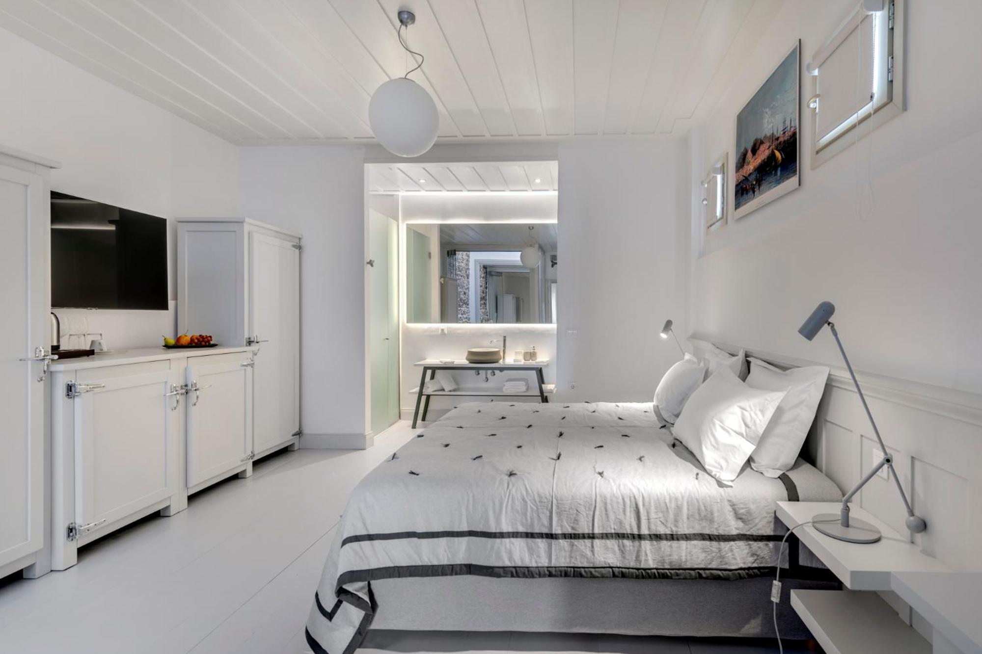 Skylight Hotel Ермополи Екстериор снимка